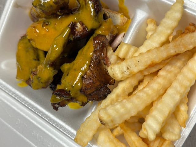 6pc BBQ Wing Basket.