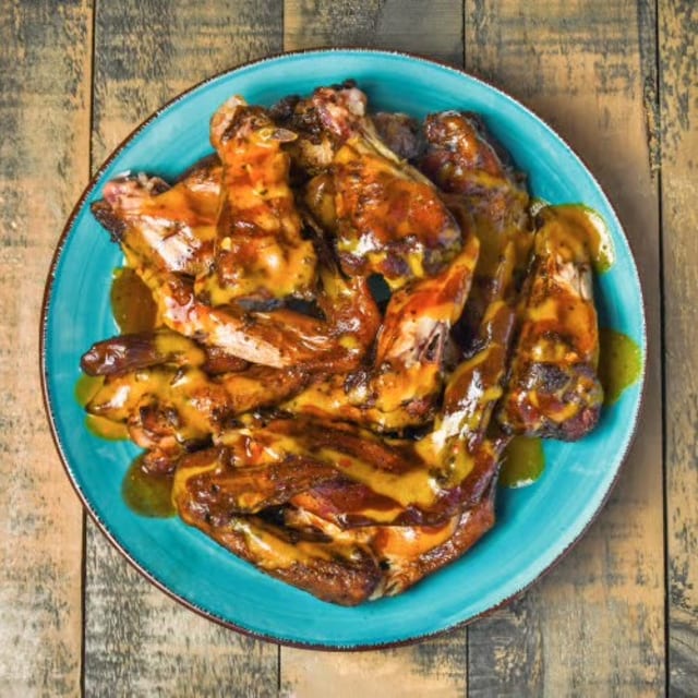 6pc BBQ Wing Dinner.